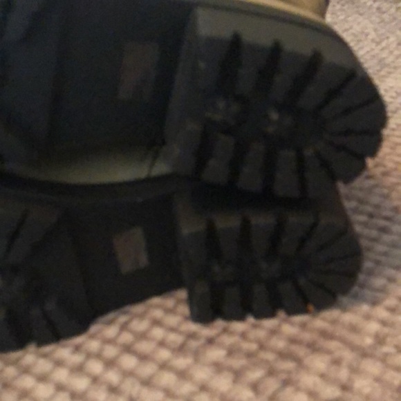 New with tags Muk Luk boots - Picture 3 of 4